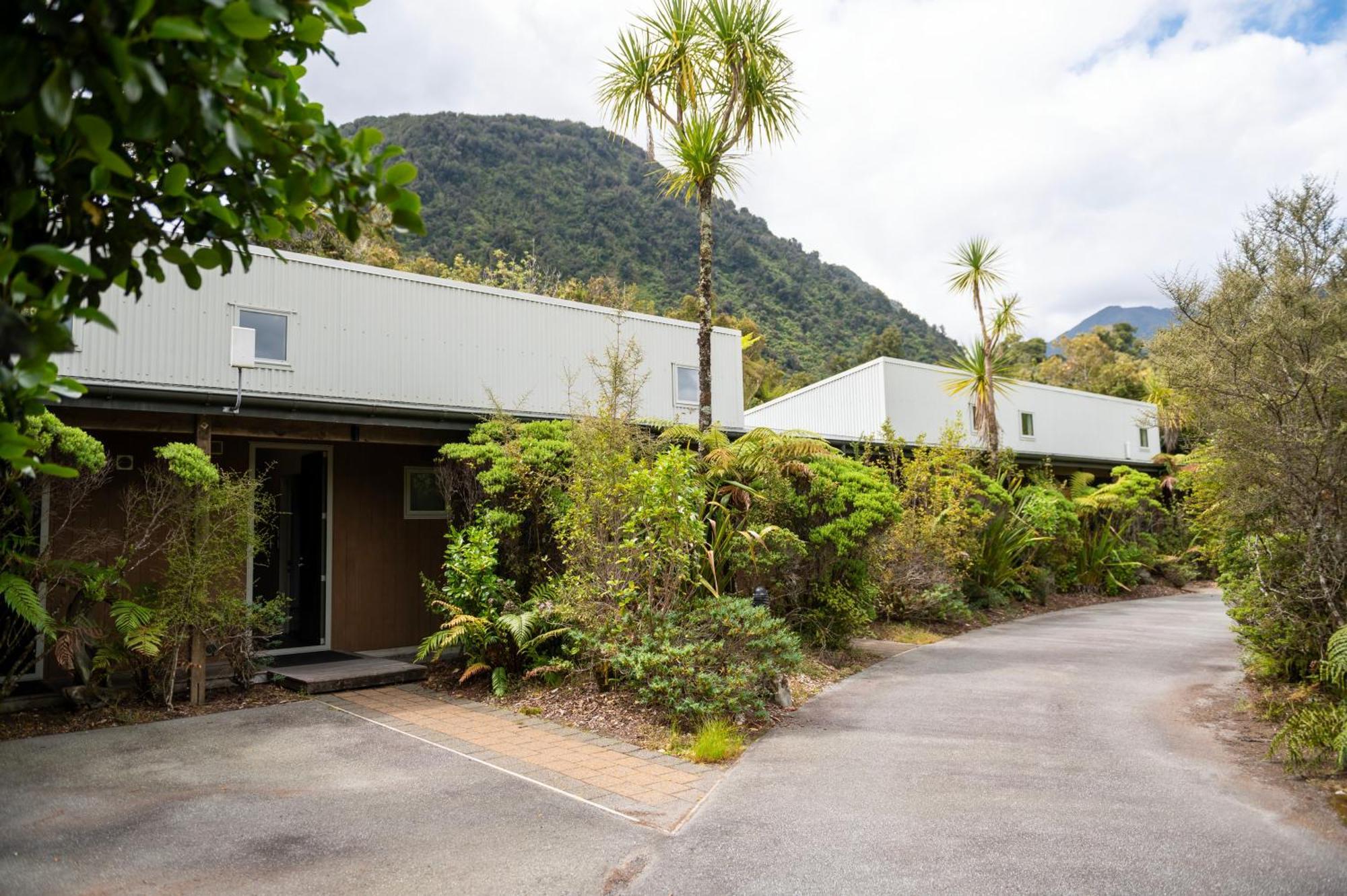 Motel Punga Grove à Franz Josef Extérieur photo