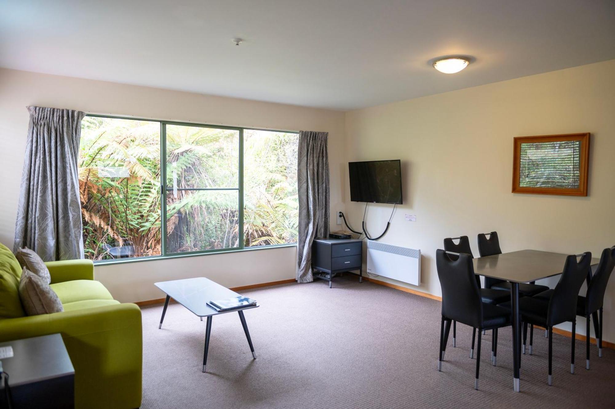 Motel Punga Grove à Franz Josef Extérieur photo