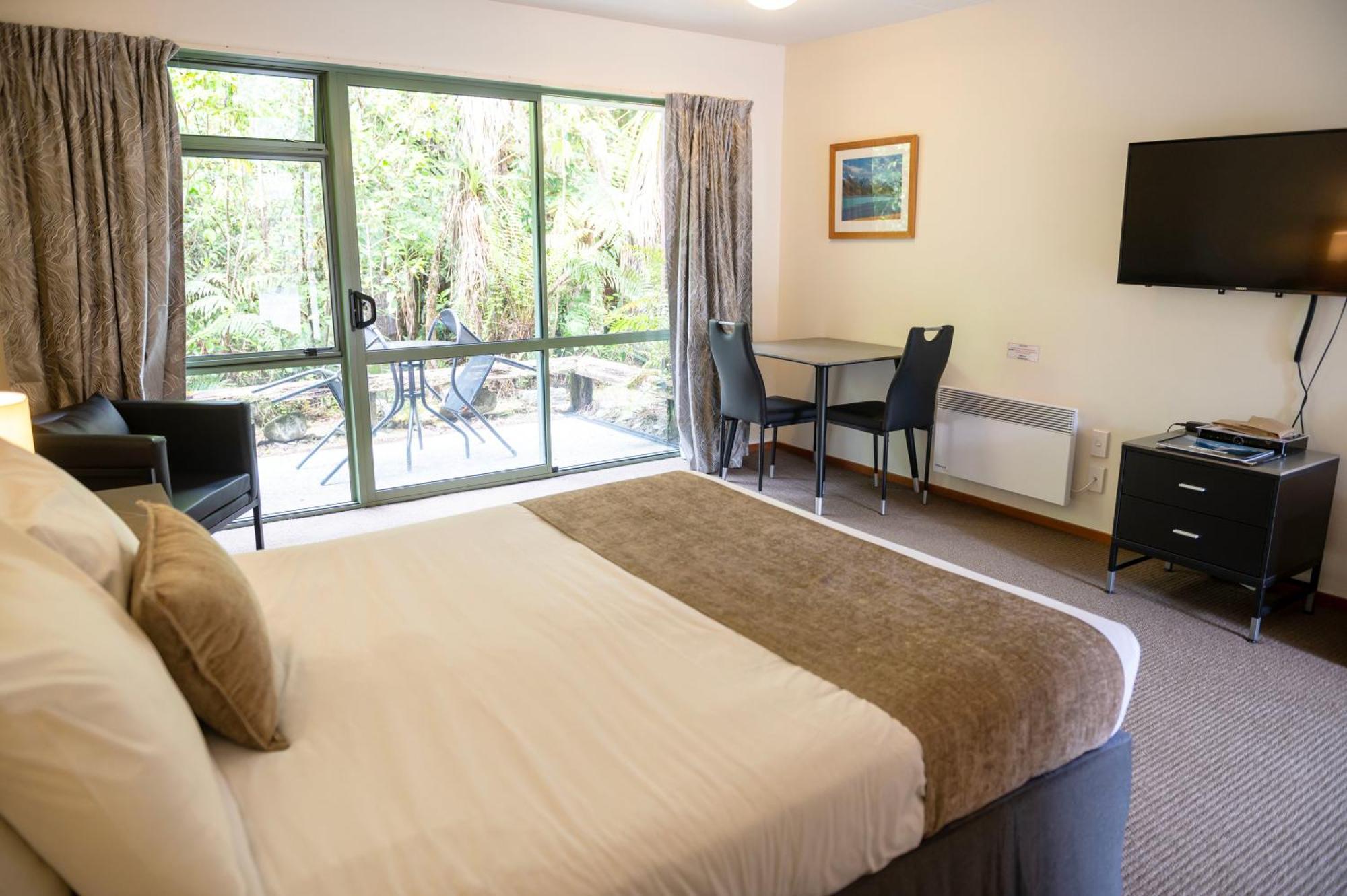 Motel Punga Grove à Franz Josef Extérieur photo